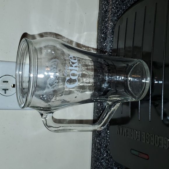 Coca-Cola GLASSWARE Collectibles  4 Glasses - Picture 8 of 10